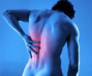 причины боли в спине